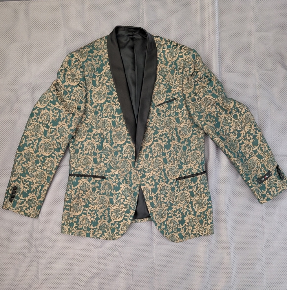 Elegant Green and Black Men's Blazer